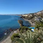 Torrequebrada Beachfront Apartment, Costa Del Sol