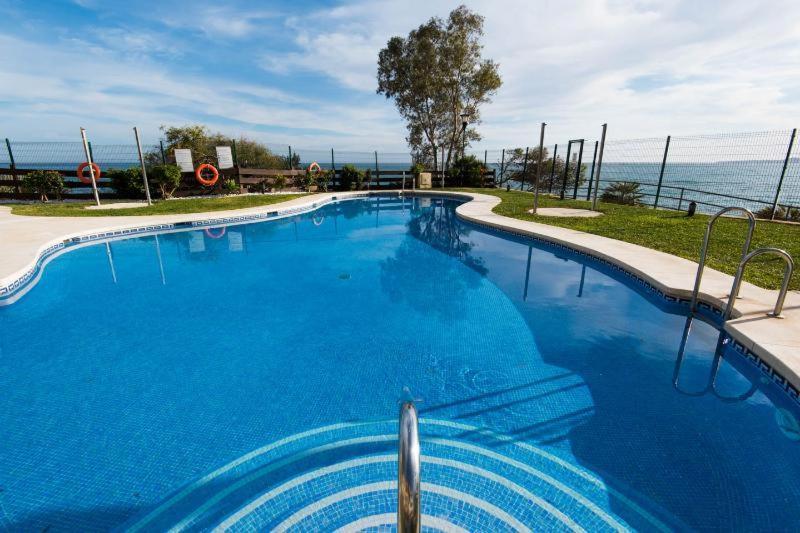 Torrequebrada Beachfront Apartment, Costa Del Sol Apartment