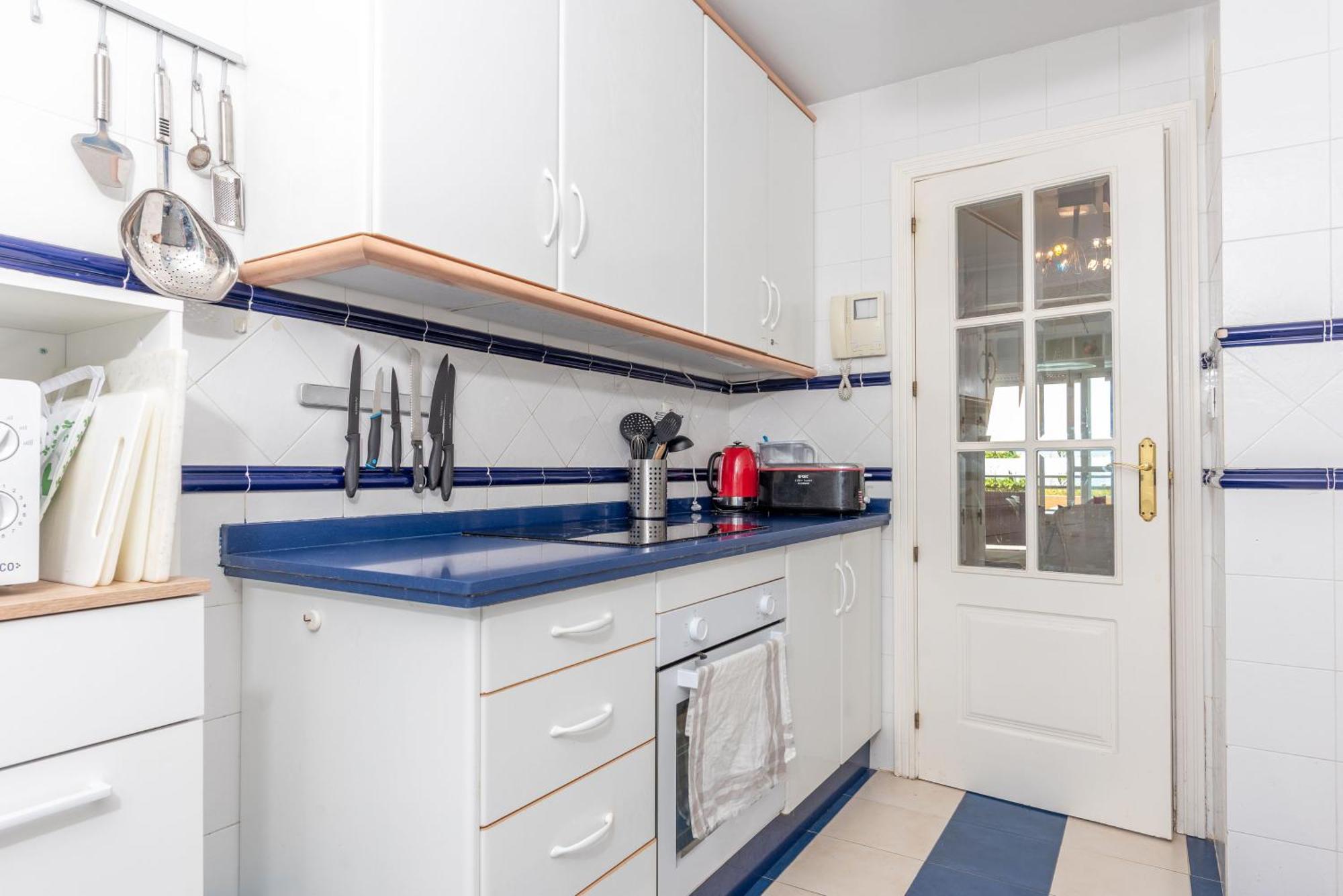 Torrequebrada Beachfront Apartment, Costa Del Sol Apartment *