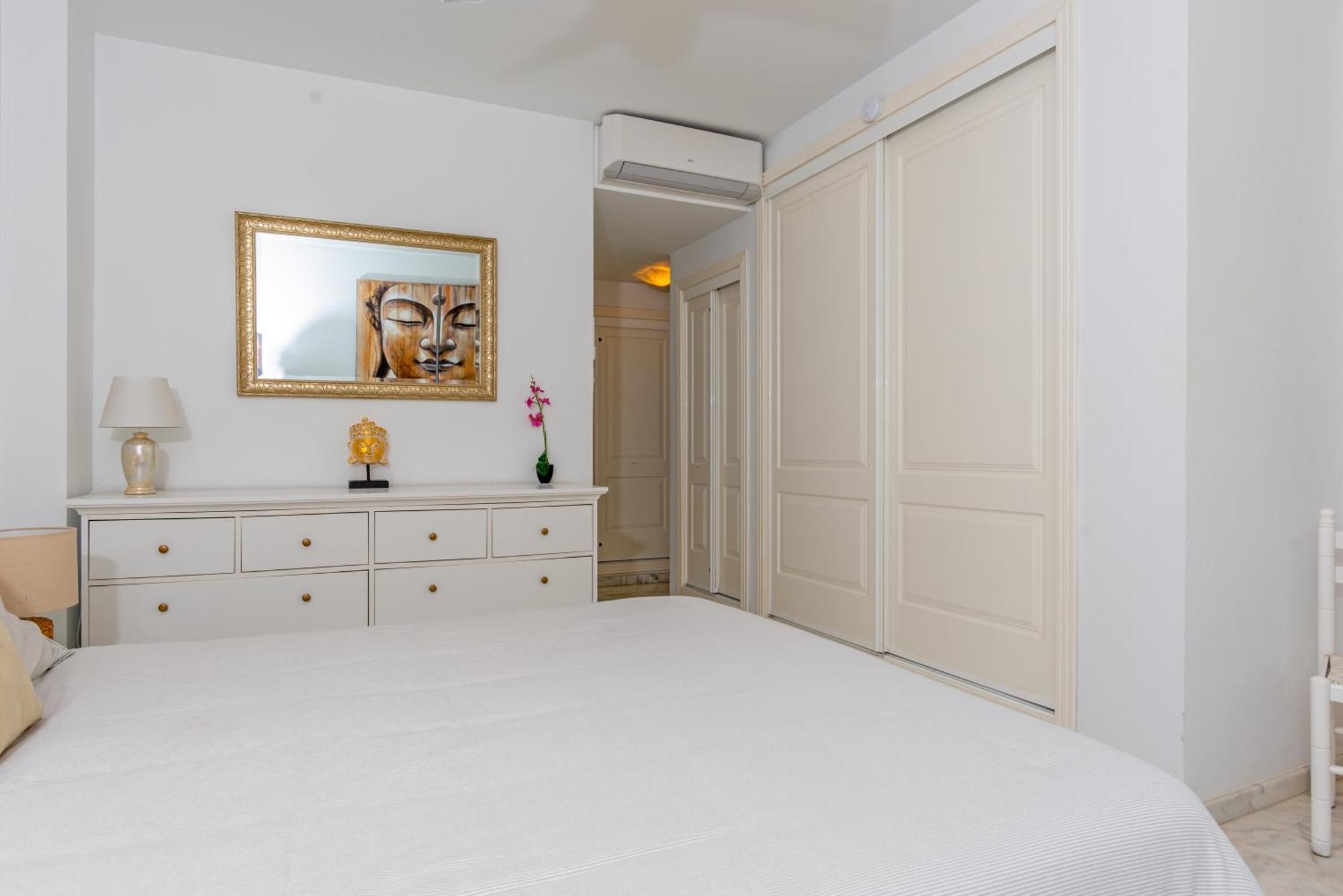 Torrequebrada Beachfront Apartment, Costa Del Sol Apartment