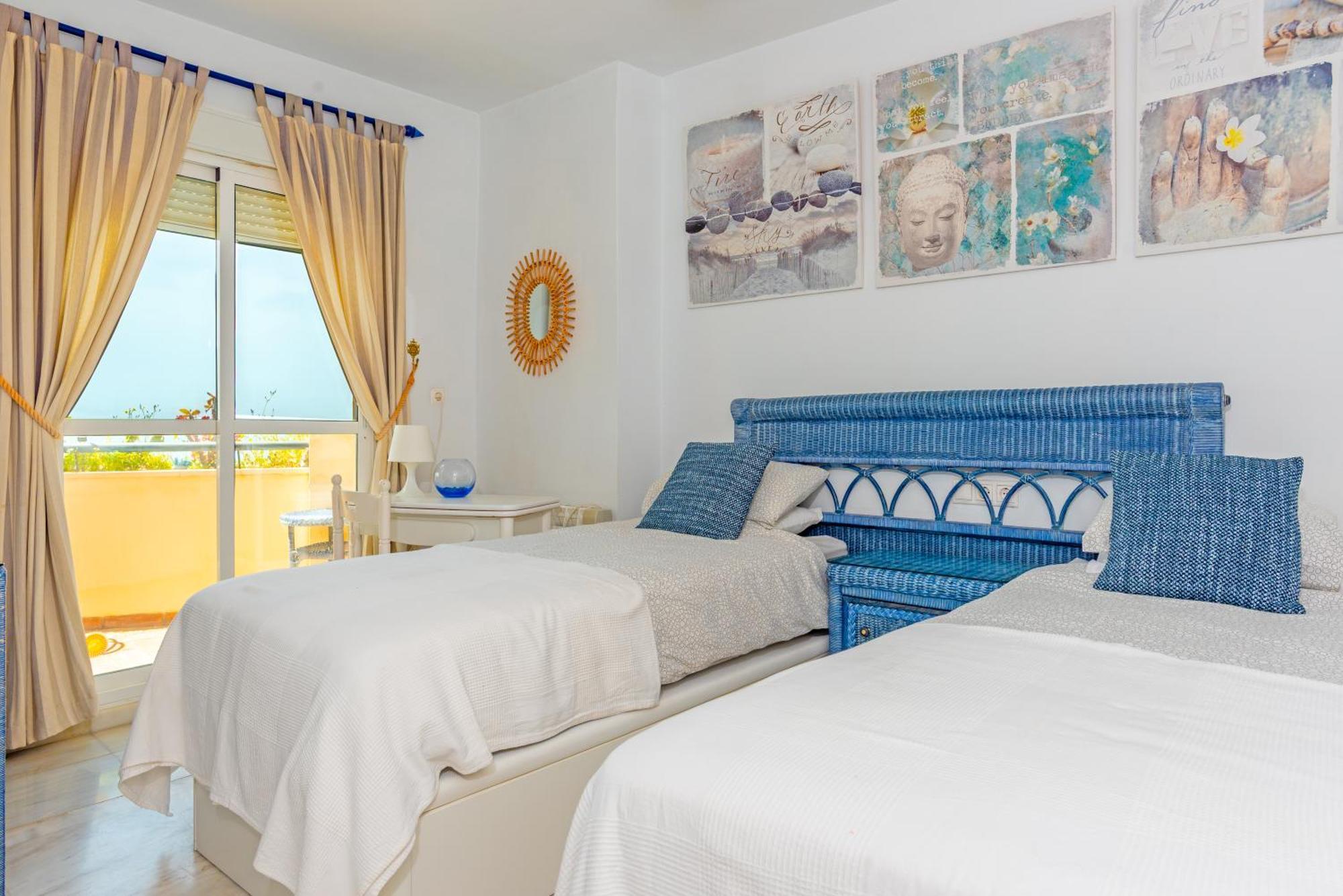 Torrequebrada Beachfront Apartment, Costa Del Sol Apartment *